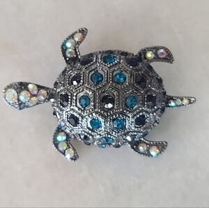 Vtg Monet Sea Turtle Pin With Teal Blue & Aurora Borealis Crystal Rhinestones
